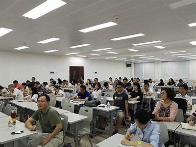深圳免费成人大学：提升自我，完成梦想